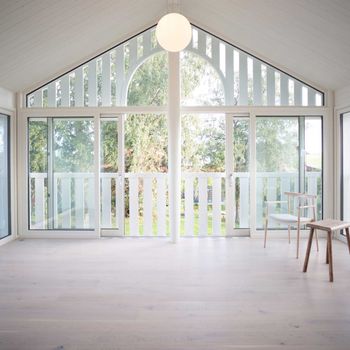 Half Moon House Stange