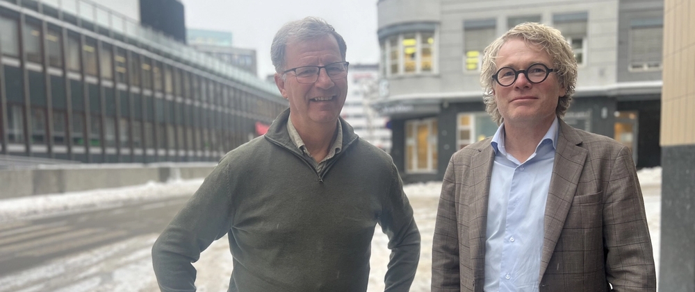 Fra venstre: Robert Steen, administrerende direktør, i Bygg Håndverk Norge og Steinar Skjerdingstad, administrerende direktør, i Arkitektbedriftene.
