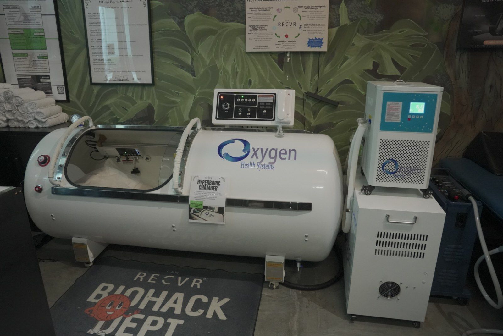 RECVR hyperbaric oxygen chamber