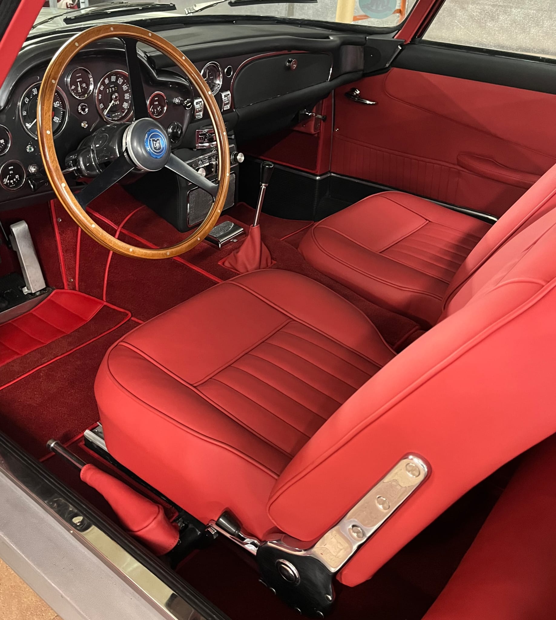 Aston Martin DB 5