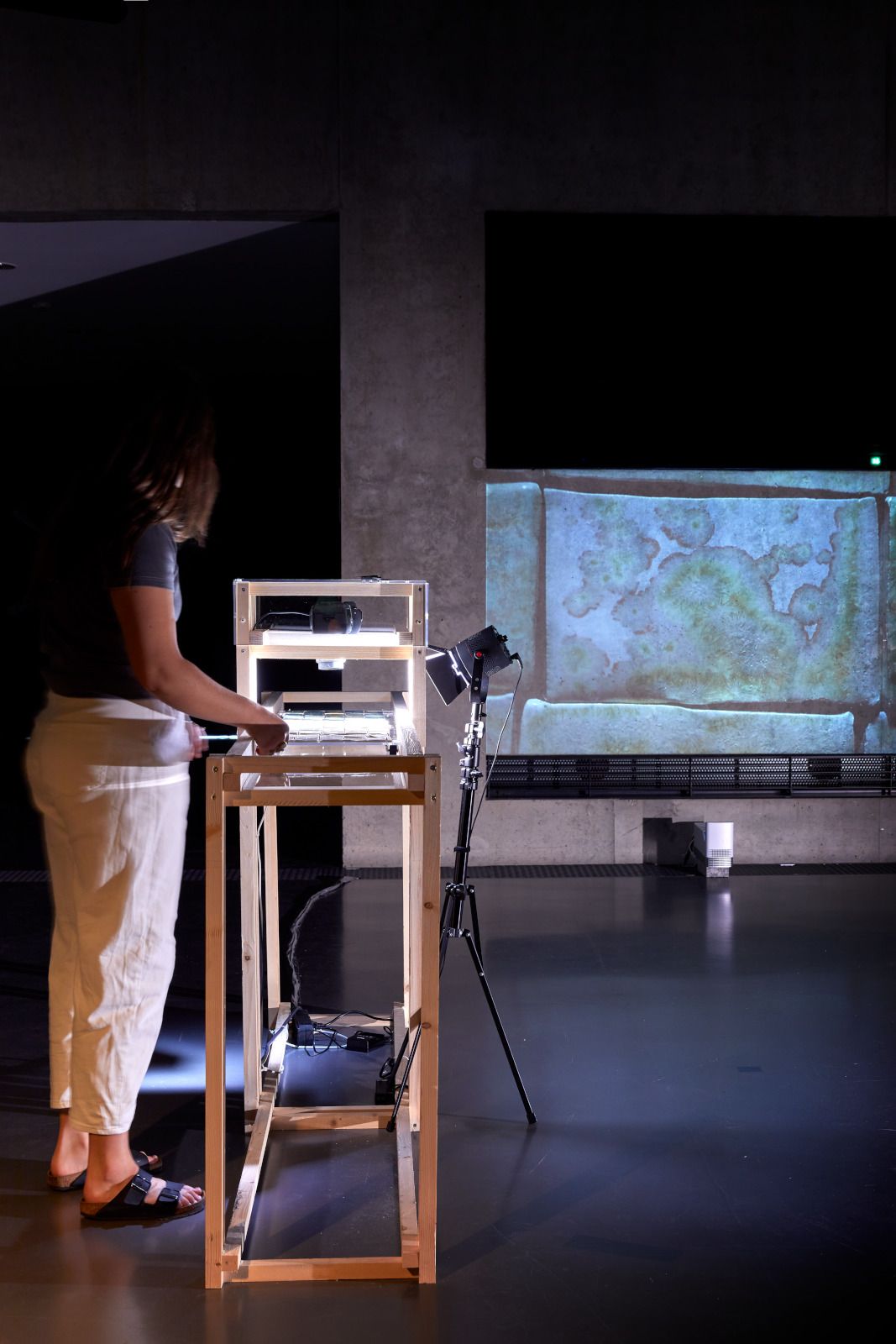 J'ai fabriqué des catelles de sel pour en faire un portail, projet de diplome de lou tivollier, Master Espace & communication 2022, HEAD – Genève