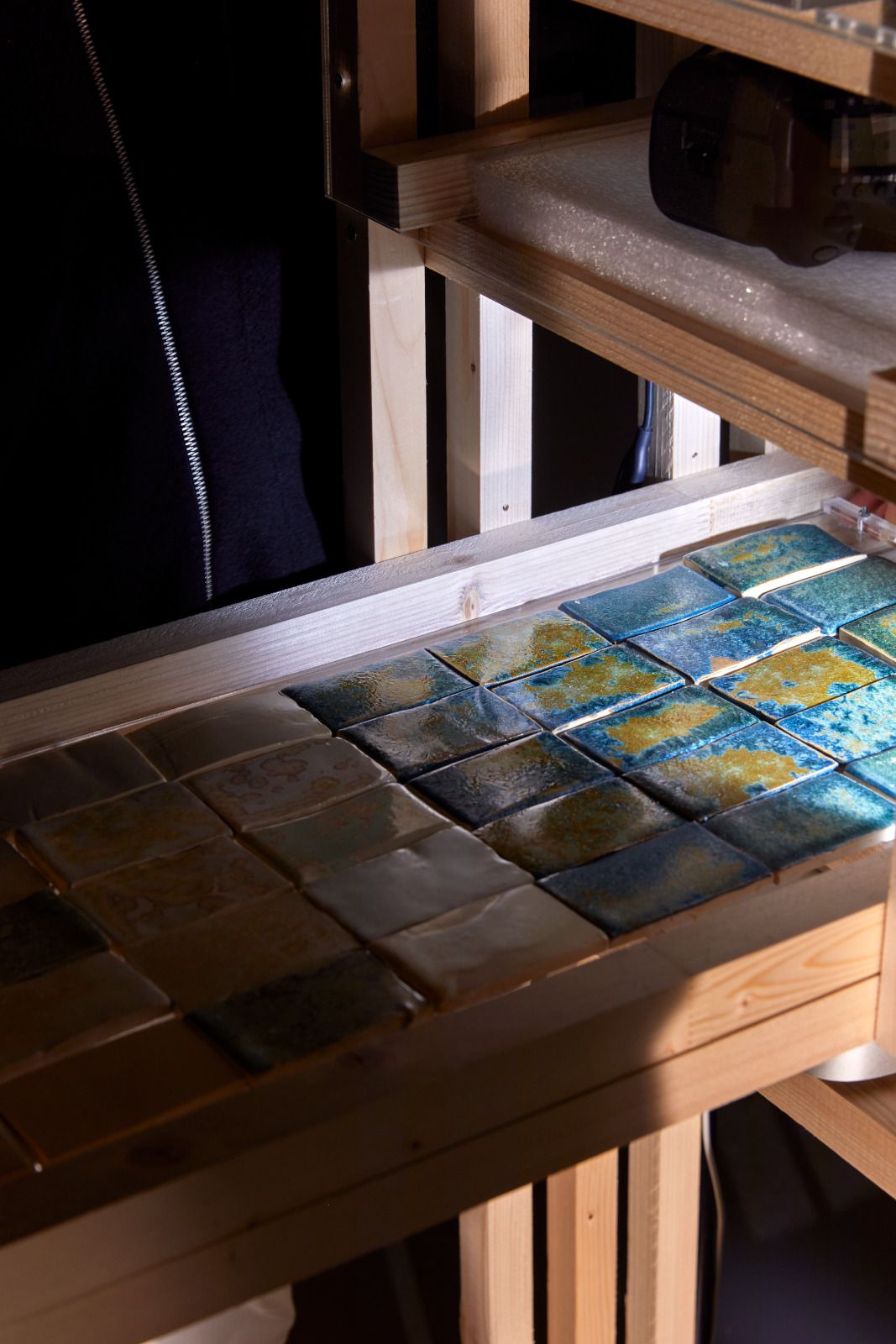 J'ai fabriqué des catelles de sel pour en faire un portail, projet de diplome de lou tivollier, Master Espace & communication 2022, HEAD – Genève