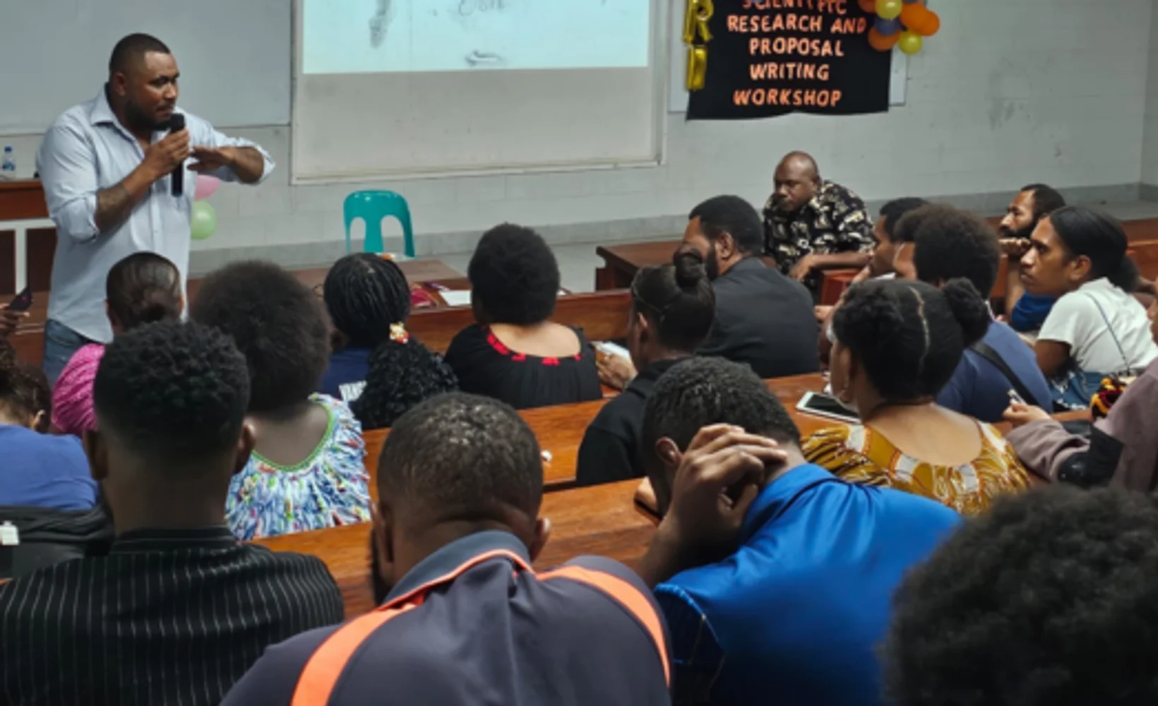 Students attending a Research & Proposal Writing Seminar hosted by SRIS