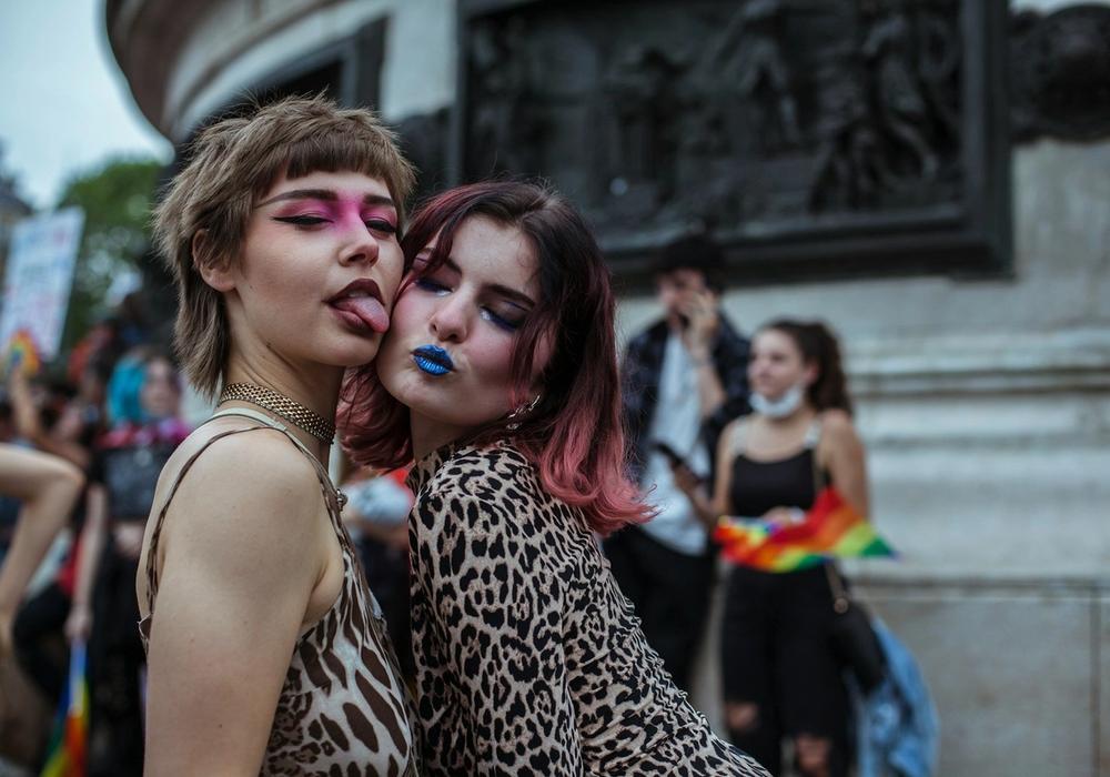 Inviting In vs Coming Out