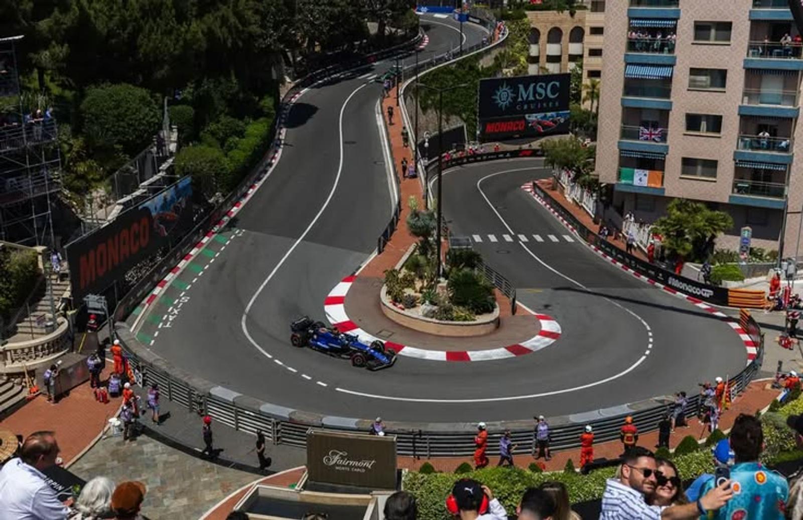 Formula-1 street-circuit experience