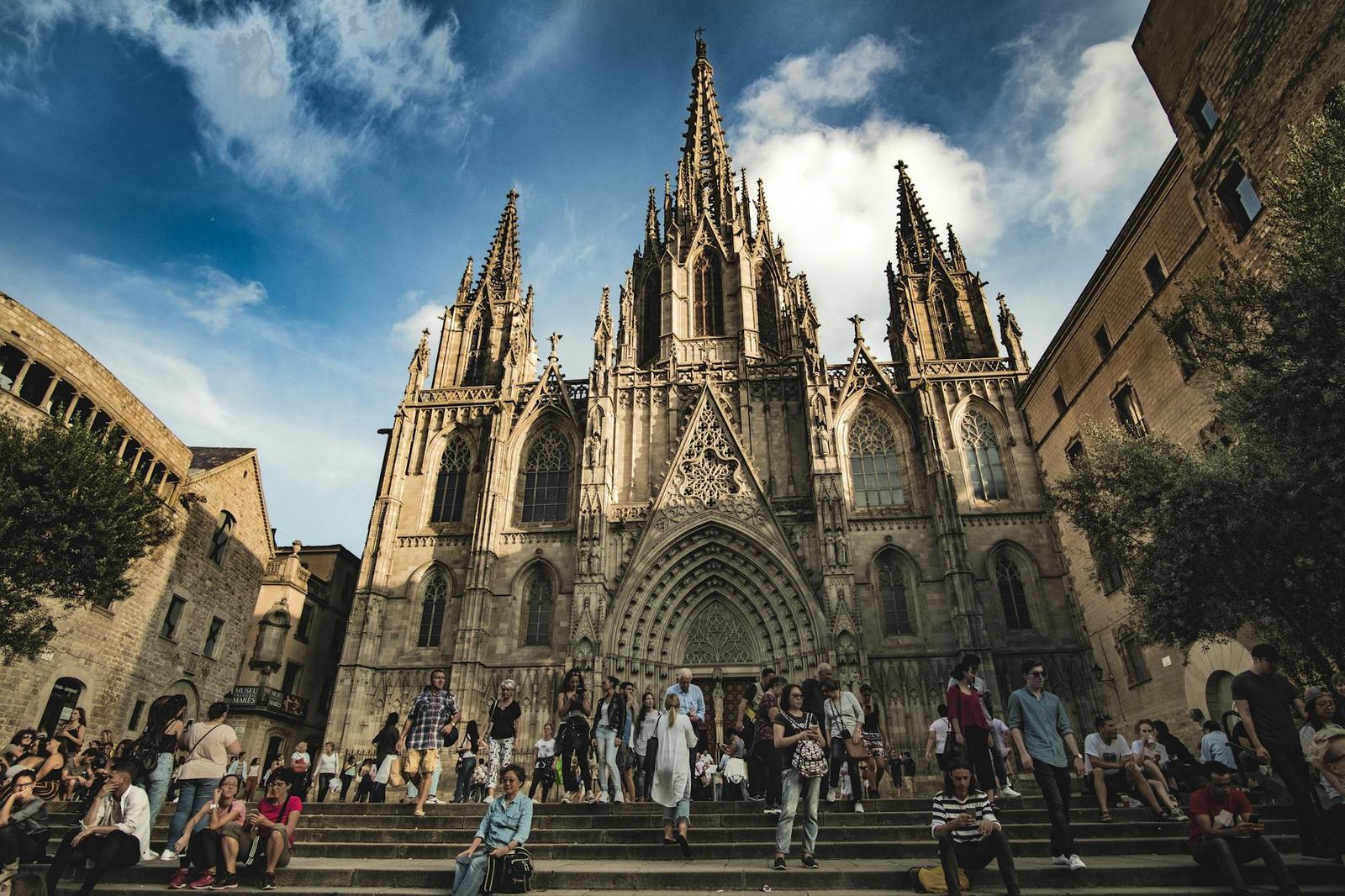 Barcelona Hop-On Hop-Off, Spain + France + Italy