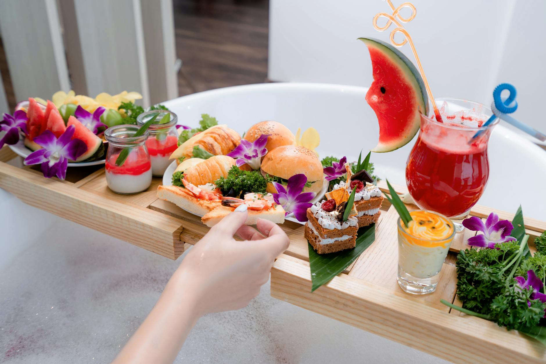 Full Day Orchid Spa + Bounty Dinner Cruise (B on day 3, Indonesia