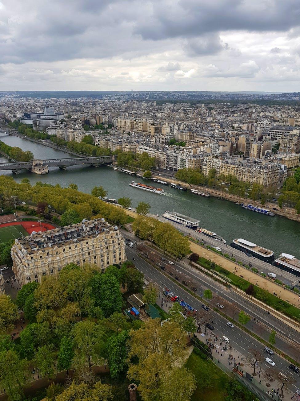 Eiffel Tower Summit Seine — Switzerland
