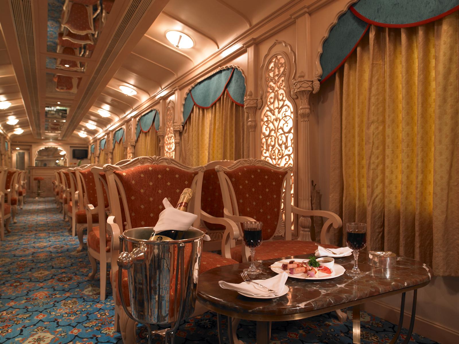 Lounge car aboard the Golden Chariot