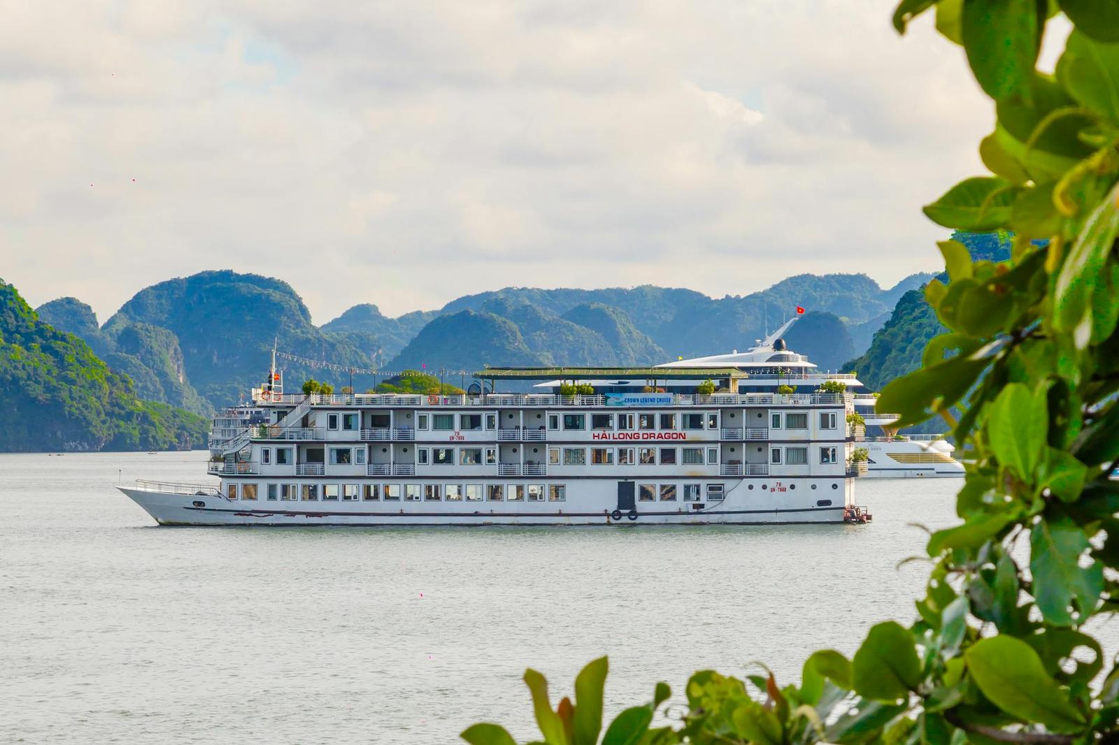 Hanoi Long Cruise — Vietnam