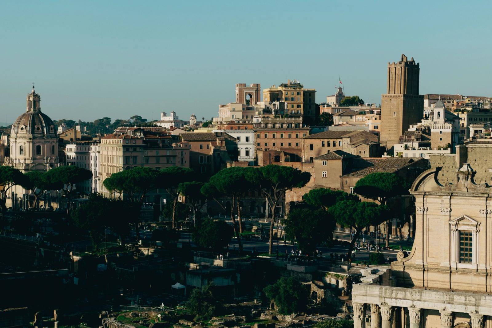 Explore the historical architecture of Rome with its ancient buildings and iconic landmarks