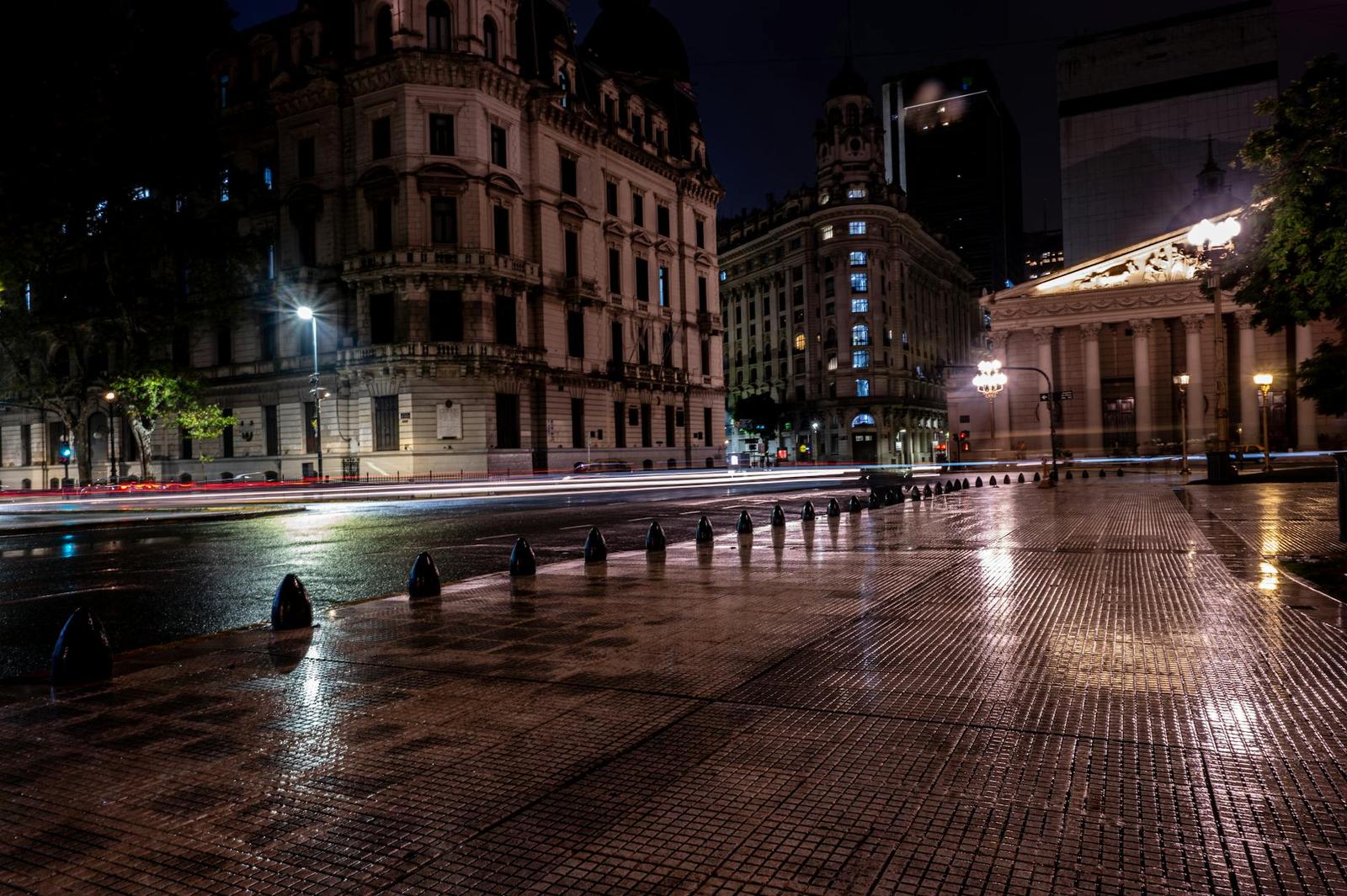 Argentina architecture at night