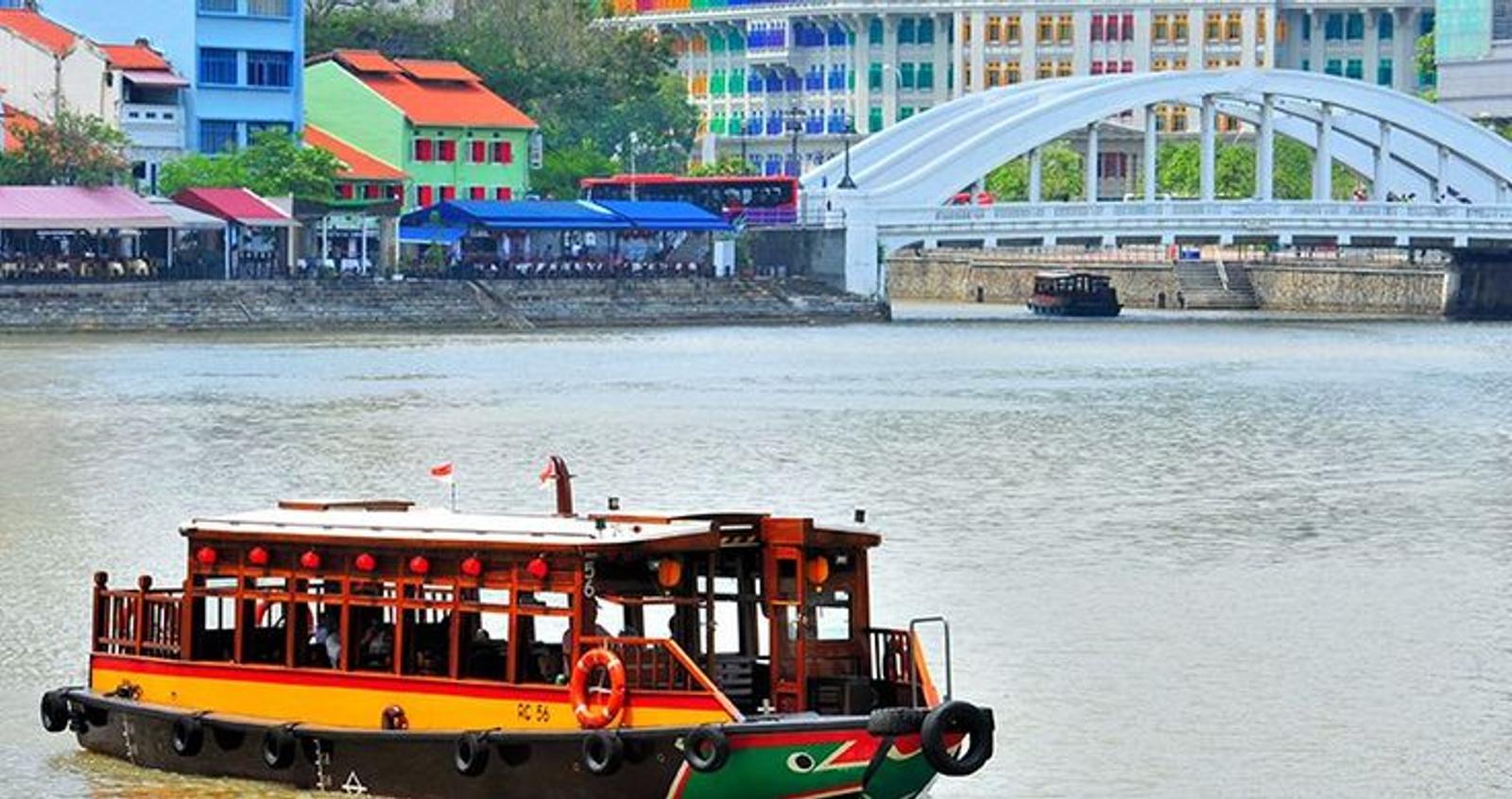 Singapore River cruise & quayside dinner