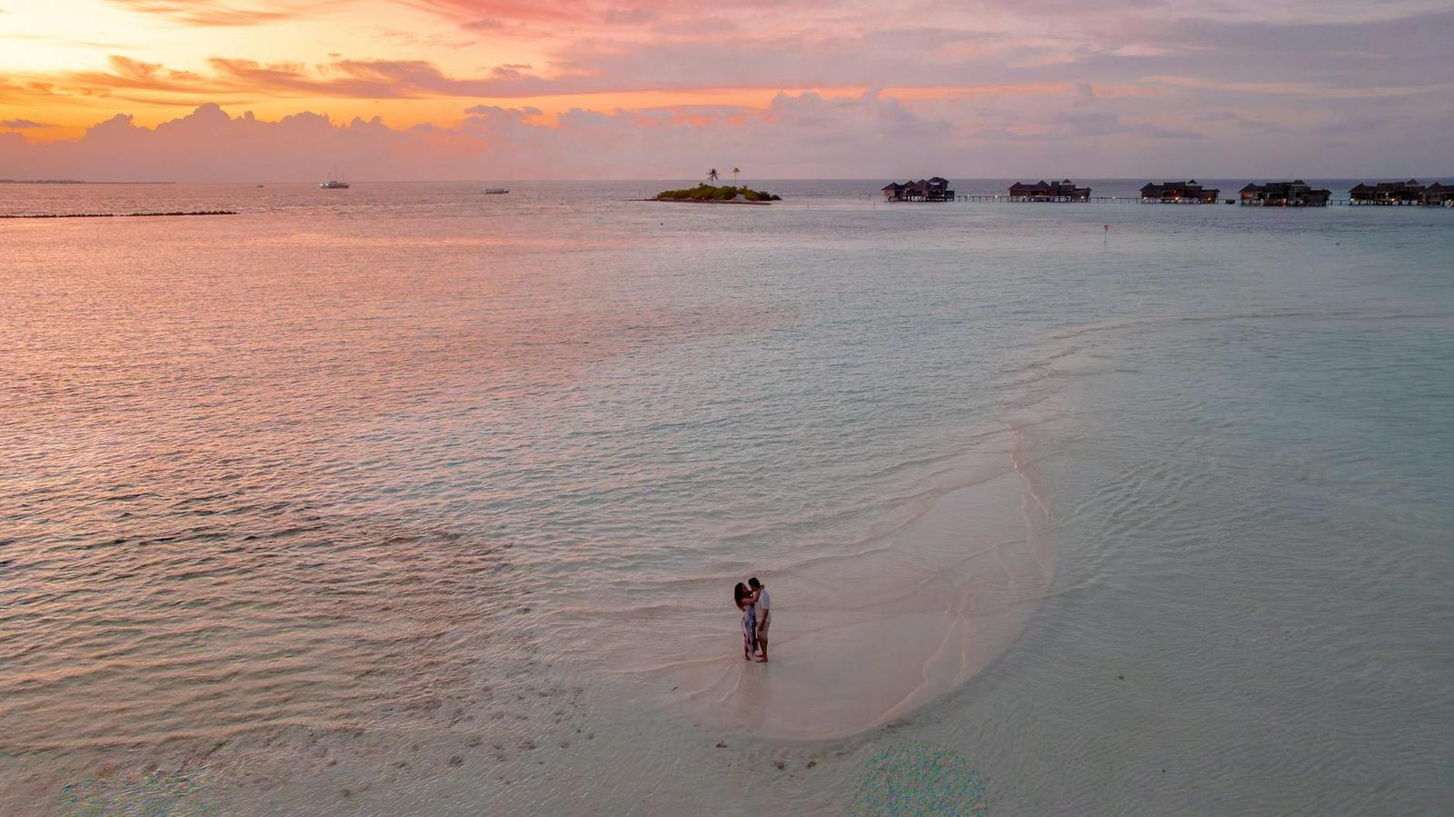 Maldives 4 Nights Beach & Water Villa