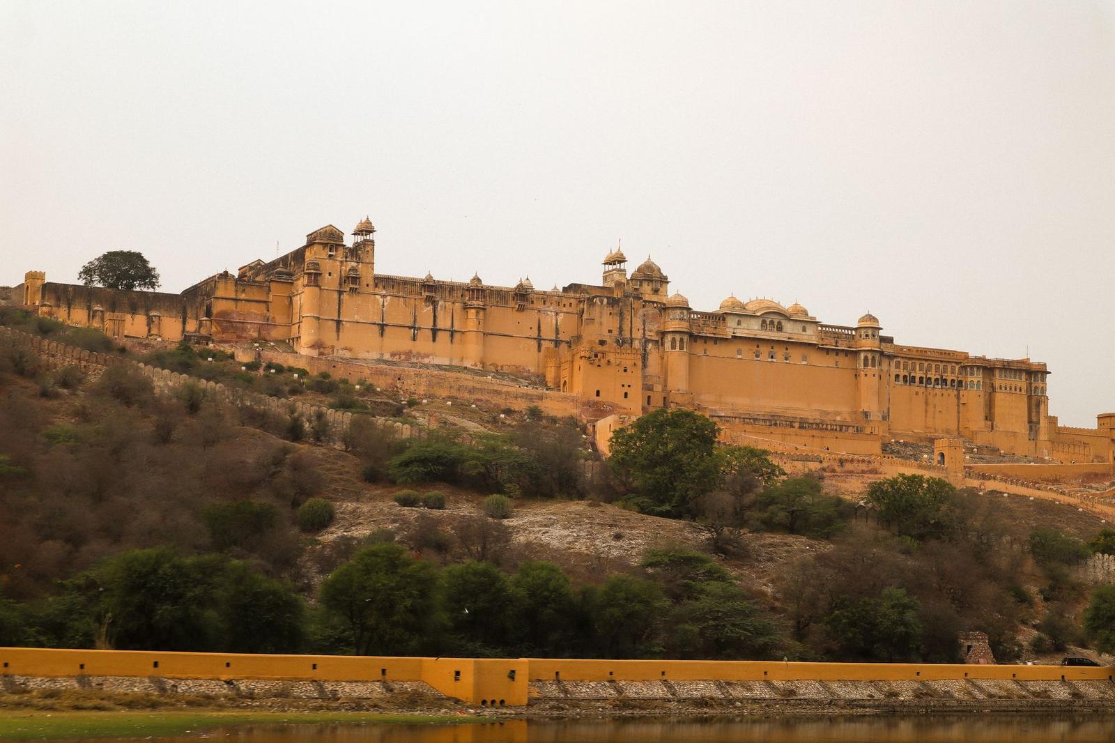 Beautiful view of Amber Fort in Jaipur, Rajasthan