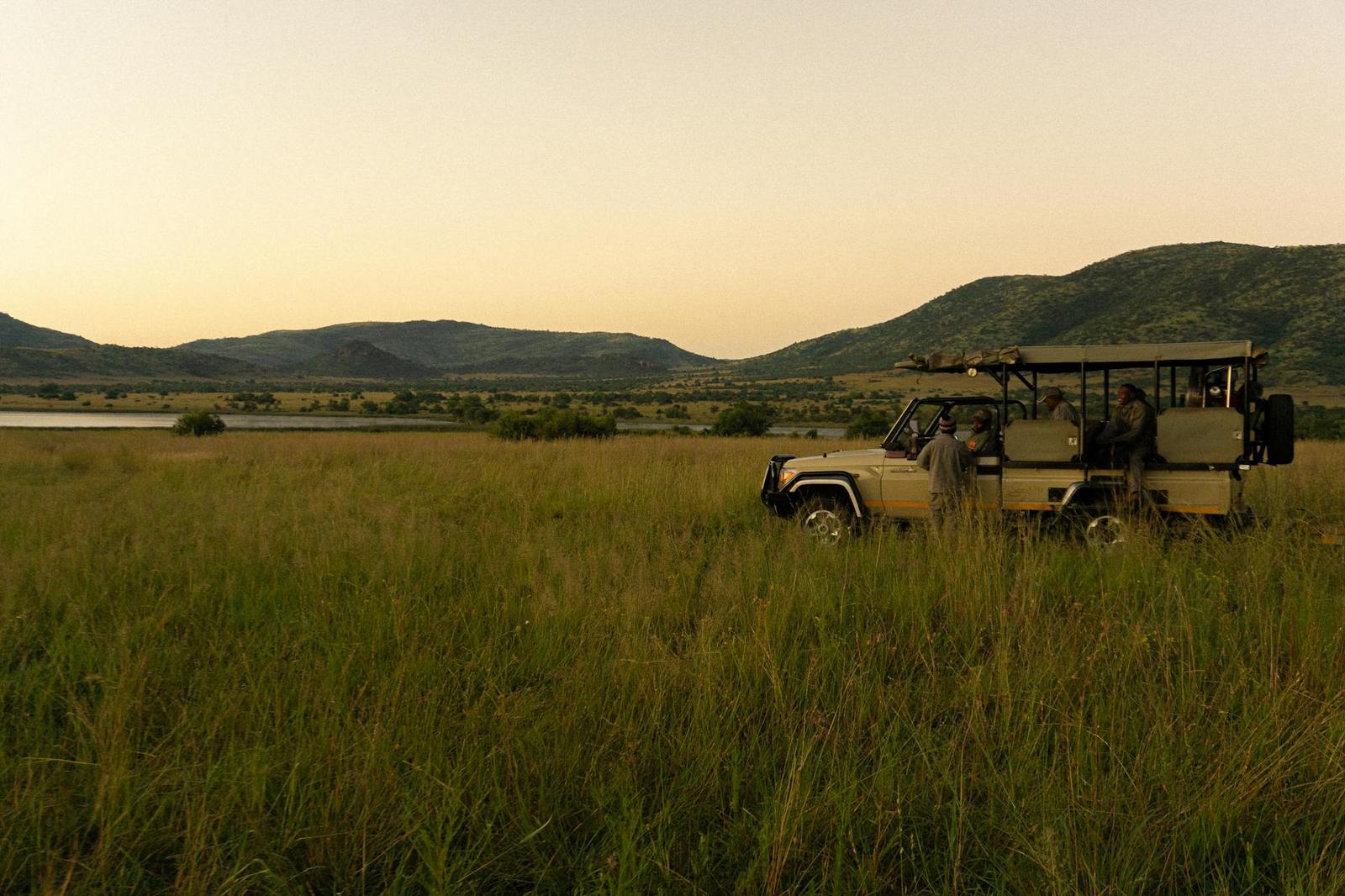 Explore South Africa: Cape Town + Garden Route + Amakhala
