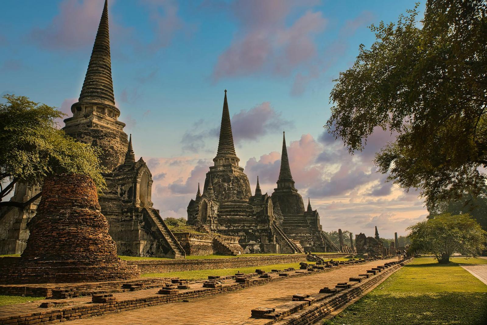 Explore the stunning ancient temples of Ayutthaya in Thailand