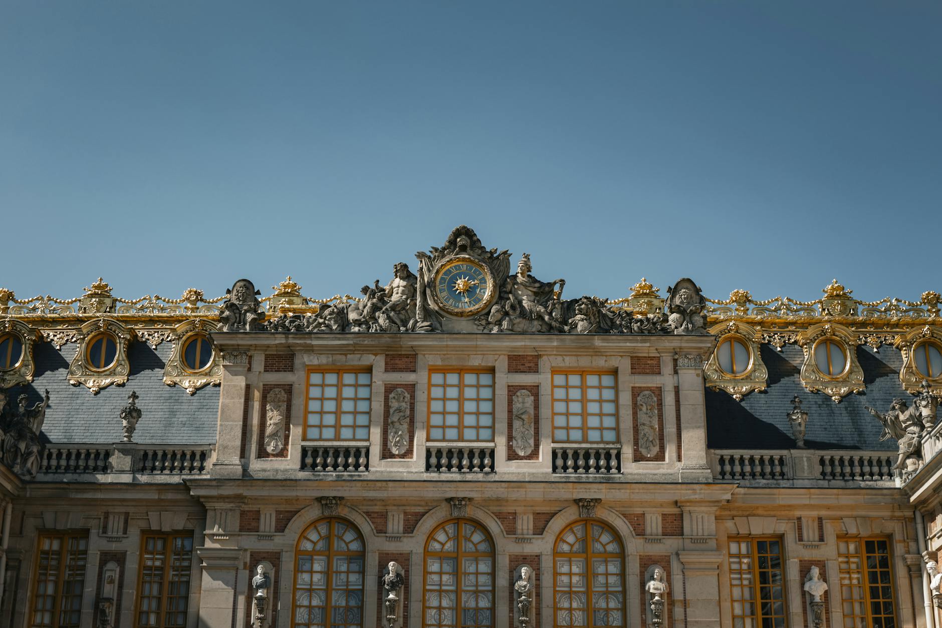 Versailles Disneyland — Switzerland