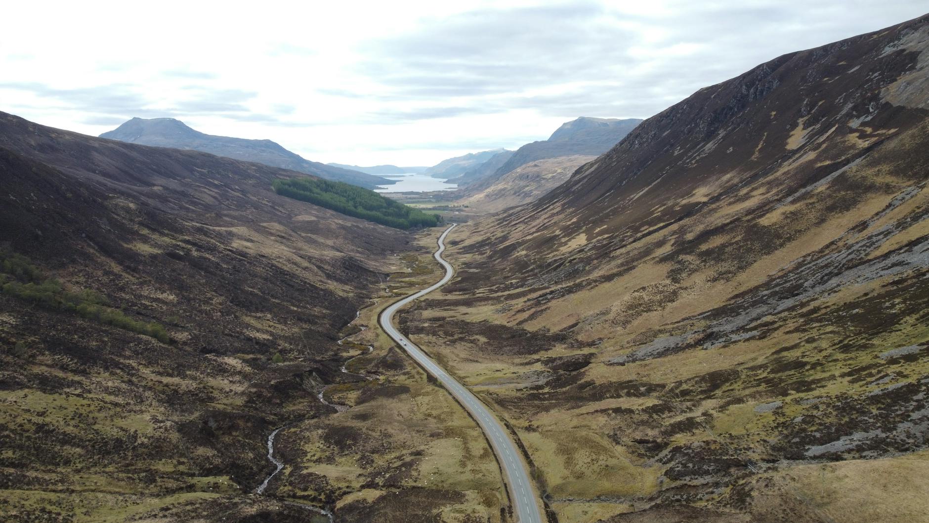 Full Scottish Highlands Lochness — UK