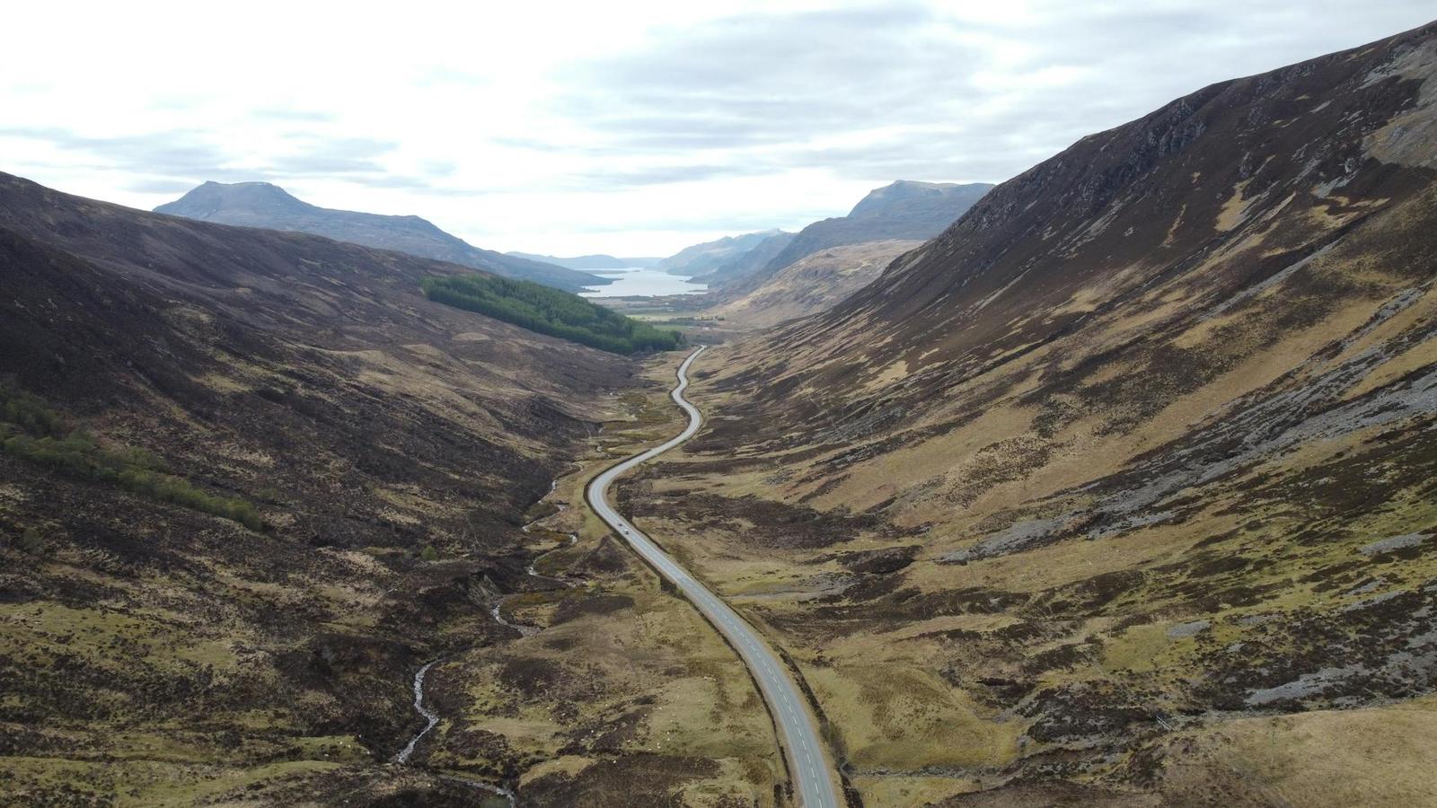 Full Scottish Highlands Lochness — UK