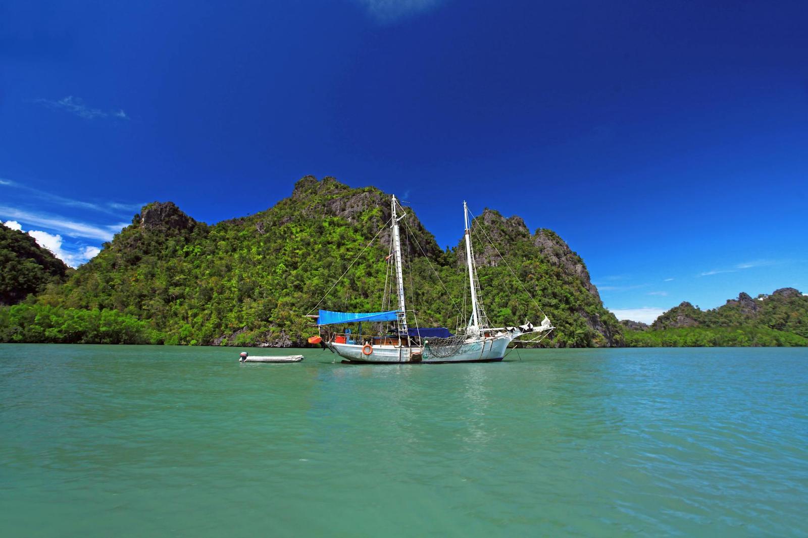 Island hopping — Langkawi, Malaysia
