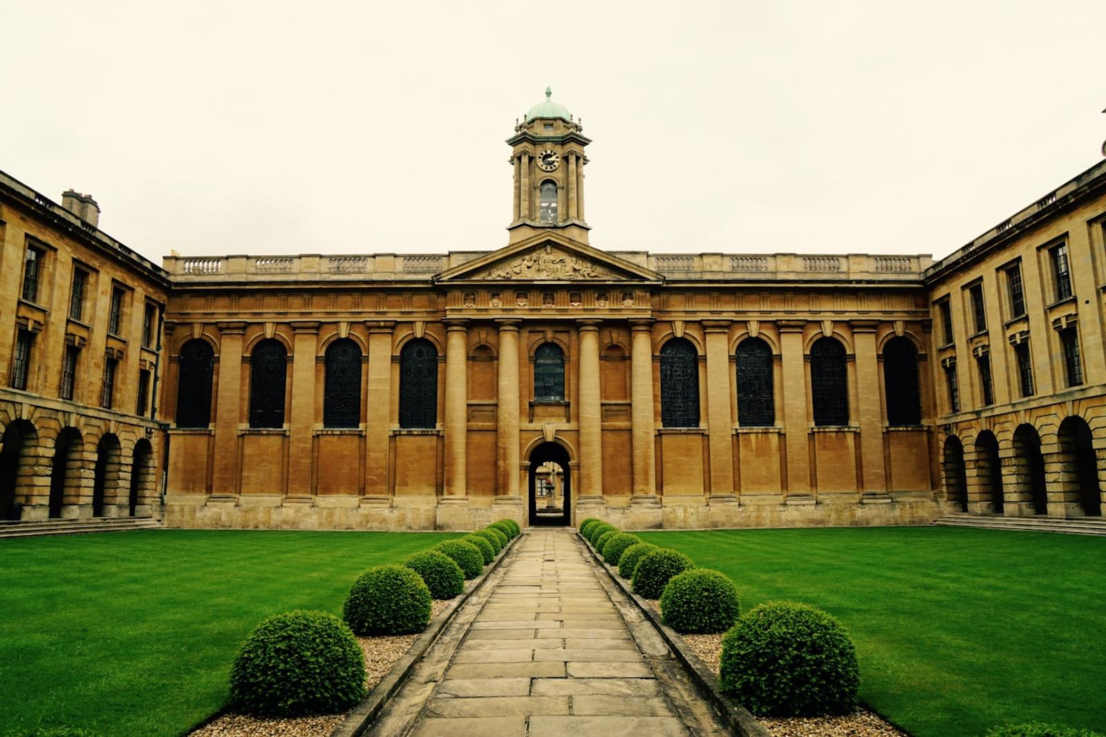 Oxford college briefing