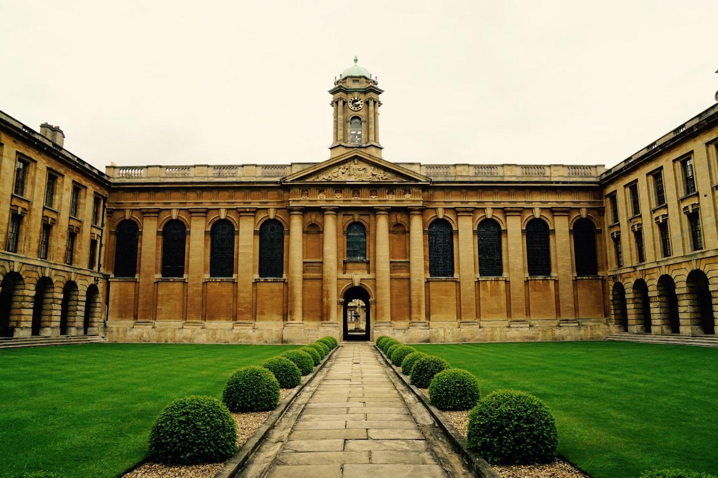 Oxford college briefing