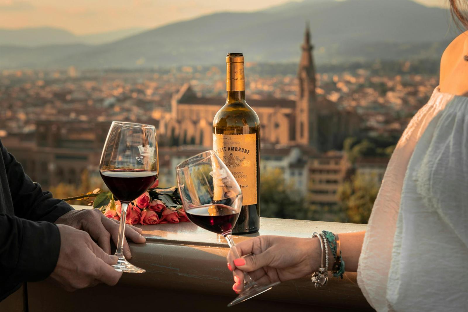 Holding — Florence, France