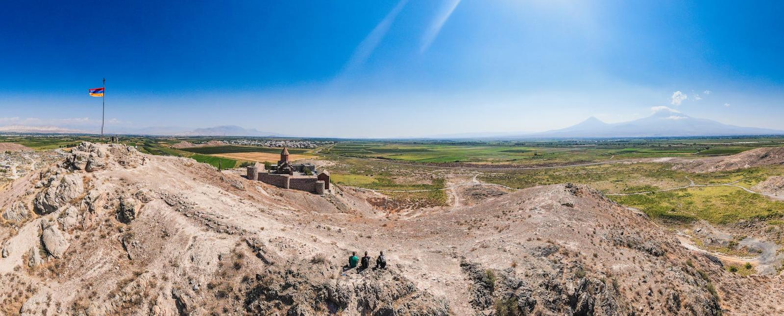 Explore Ateshgah & Yanardag on day 3, Azerbaijan + Georgia + Armenia
