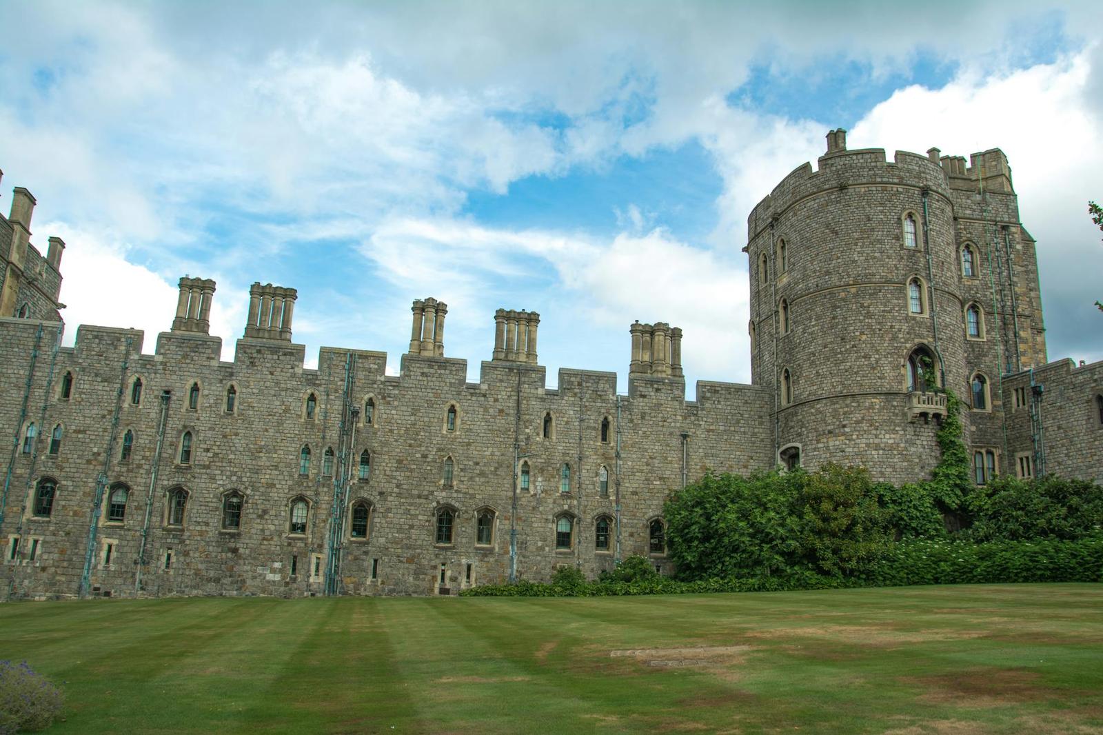 Windsor Castle on day 2, UK + Netherlands + France + Switzerland + Italy