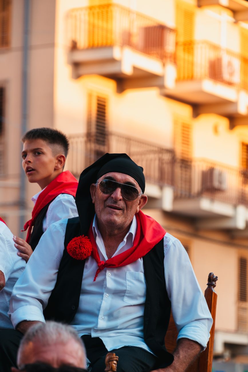 A portrait moment in Italy + Switzerland