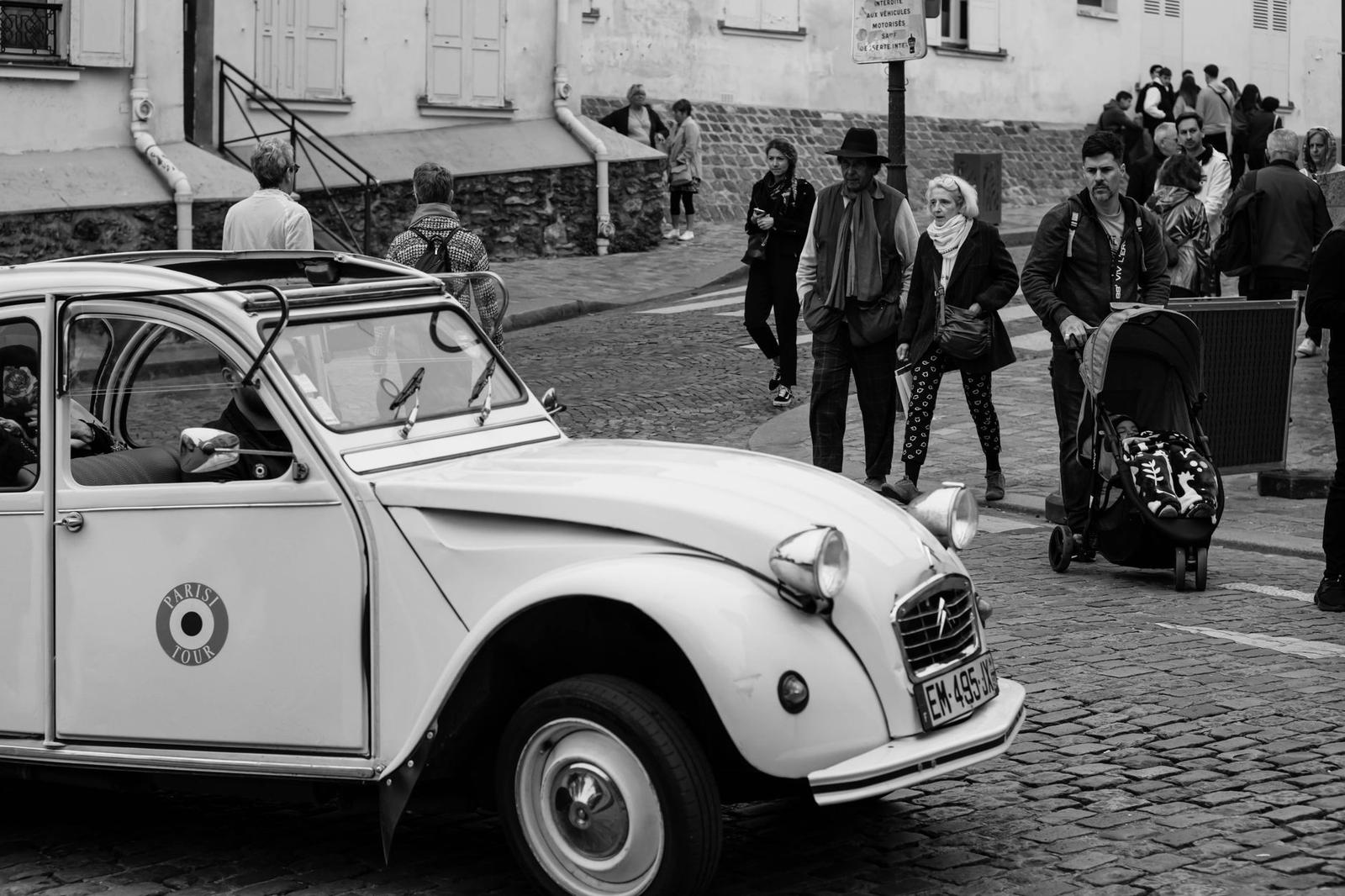 2cv Vintage Night Tour Paris, Switzerland + France