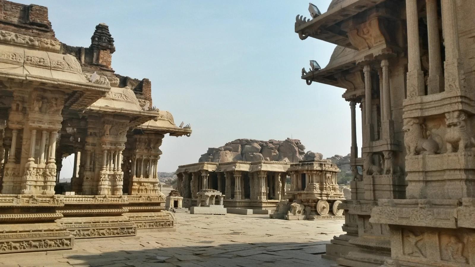 The stone chariot among the mantapas at Vittala Temple, Hampi