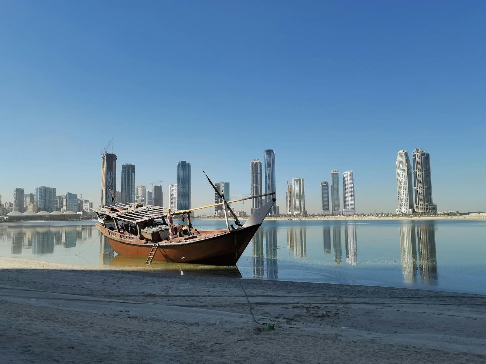 Marina dhow — Dubai, UAE