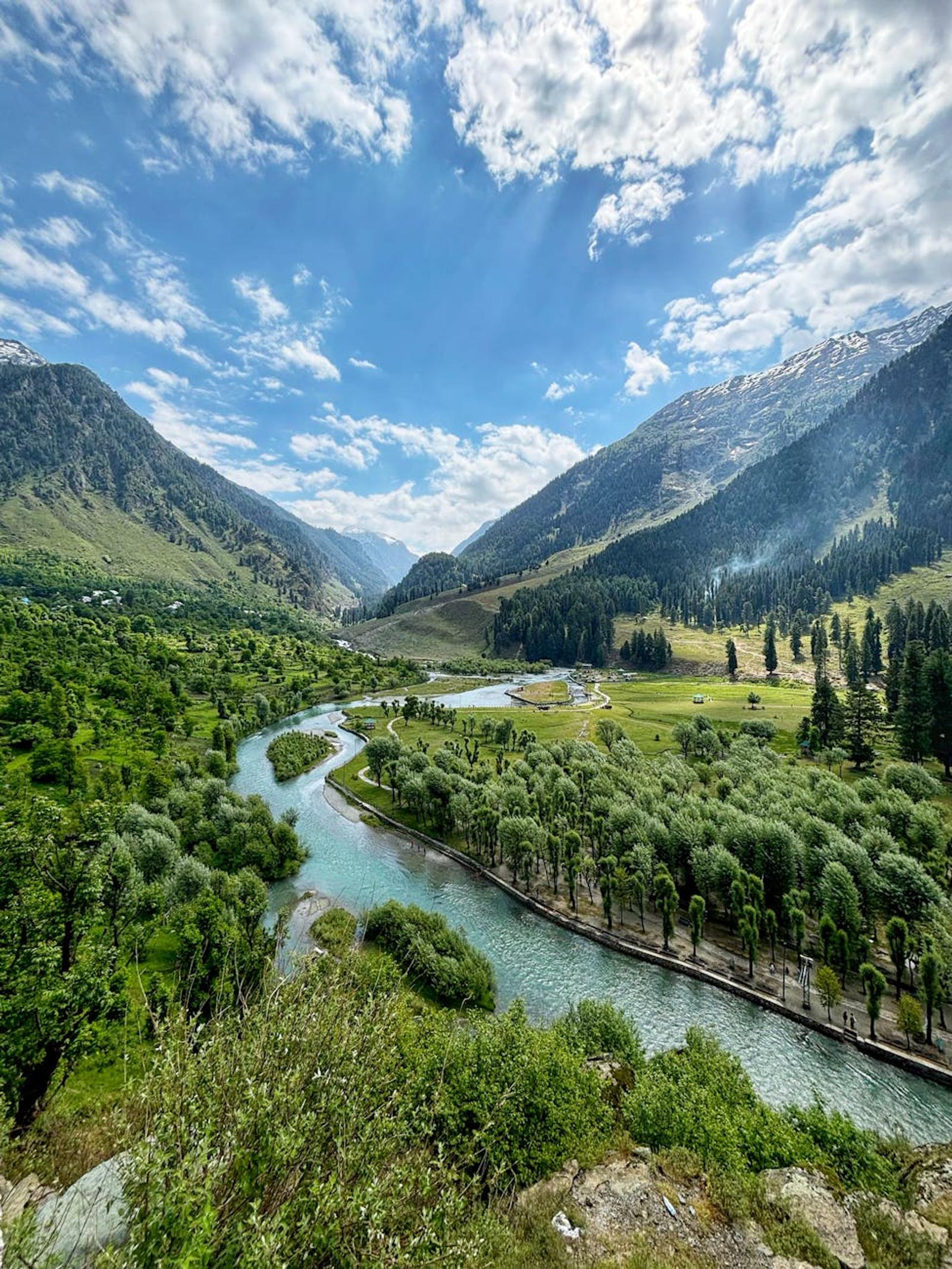 Pahalgam Gulmarg — Kashmir & Ladakh, India