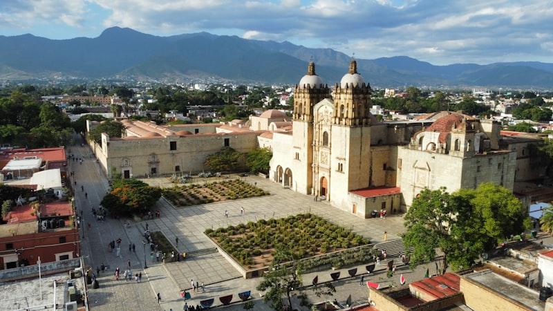Street scene in Oaxaca