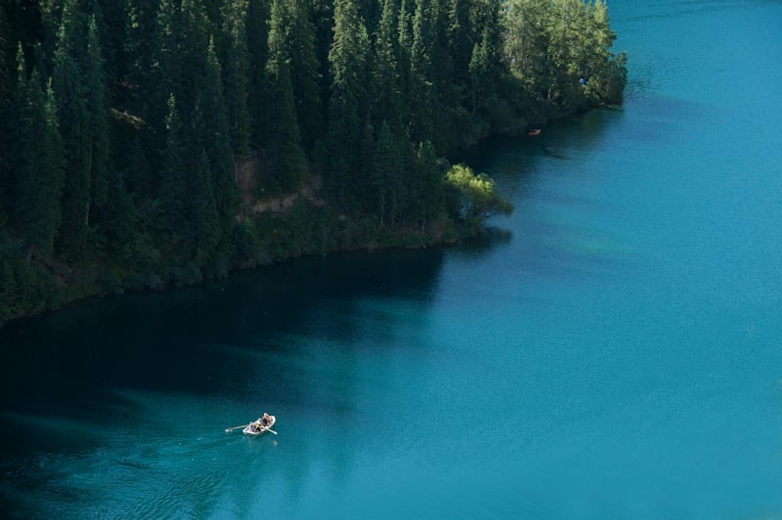 Turquoise alpine lake in the Tien Shan, Kazakhstan