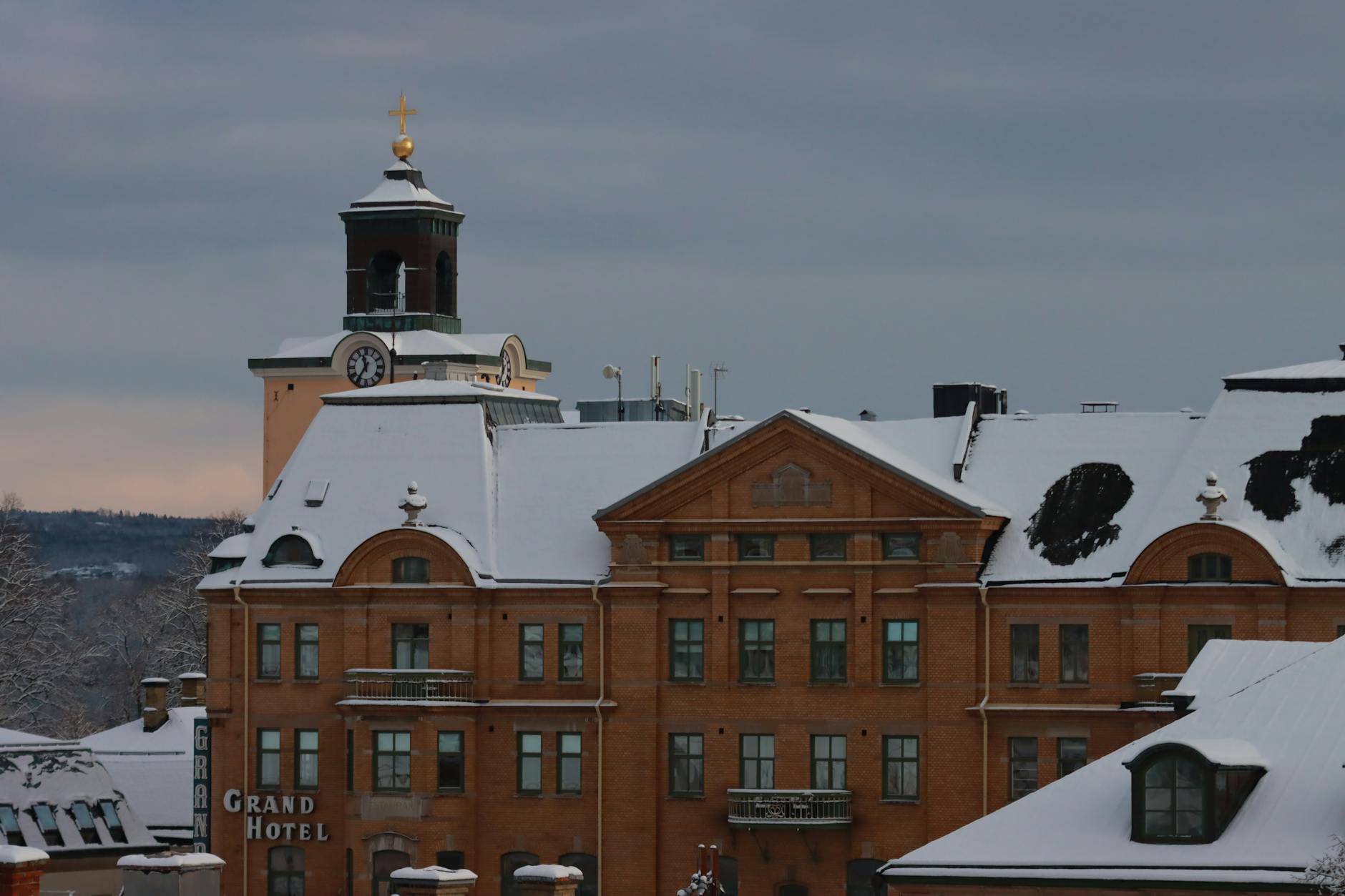 A hotel in Rovaniemi (2 N), Norway + Finland