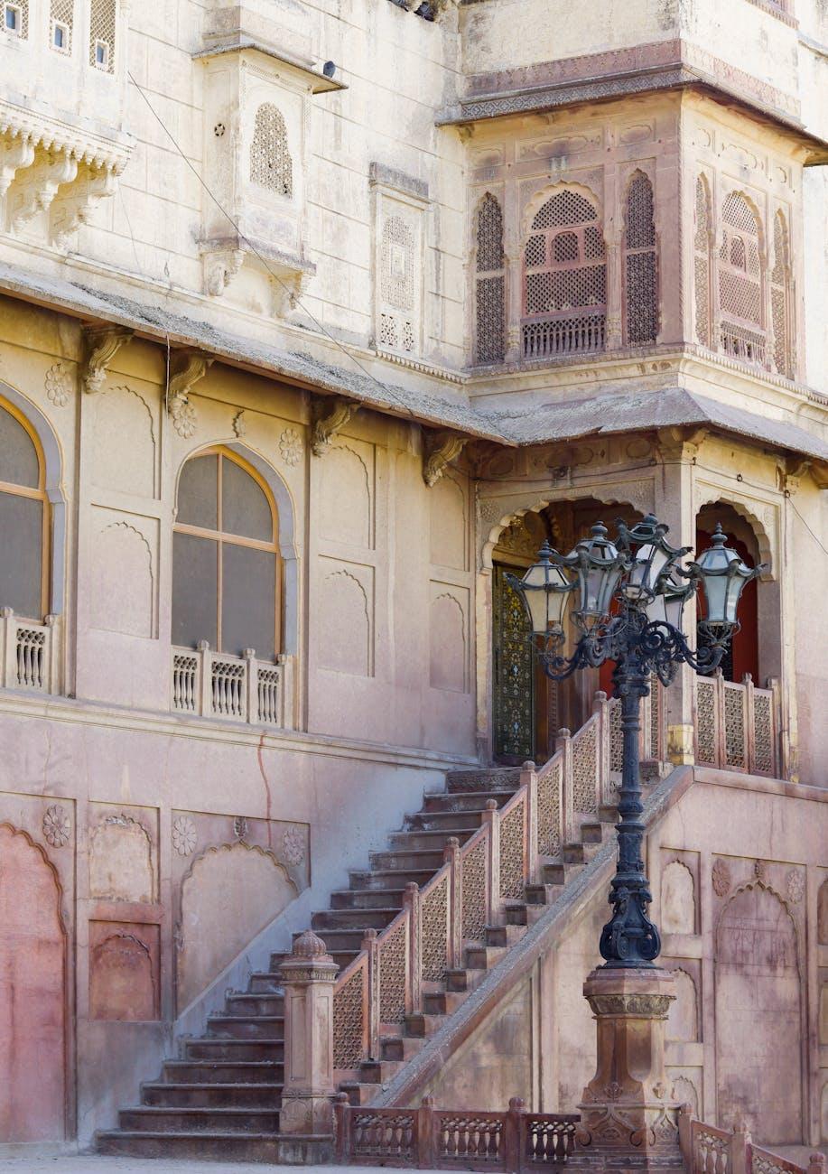 Explore the intricate architecture of Junagarh Fort in Bikaner