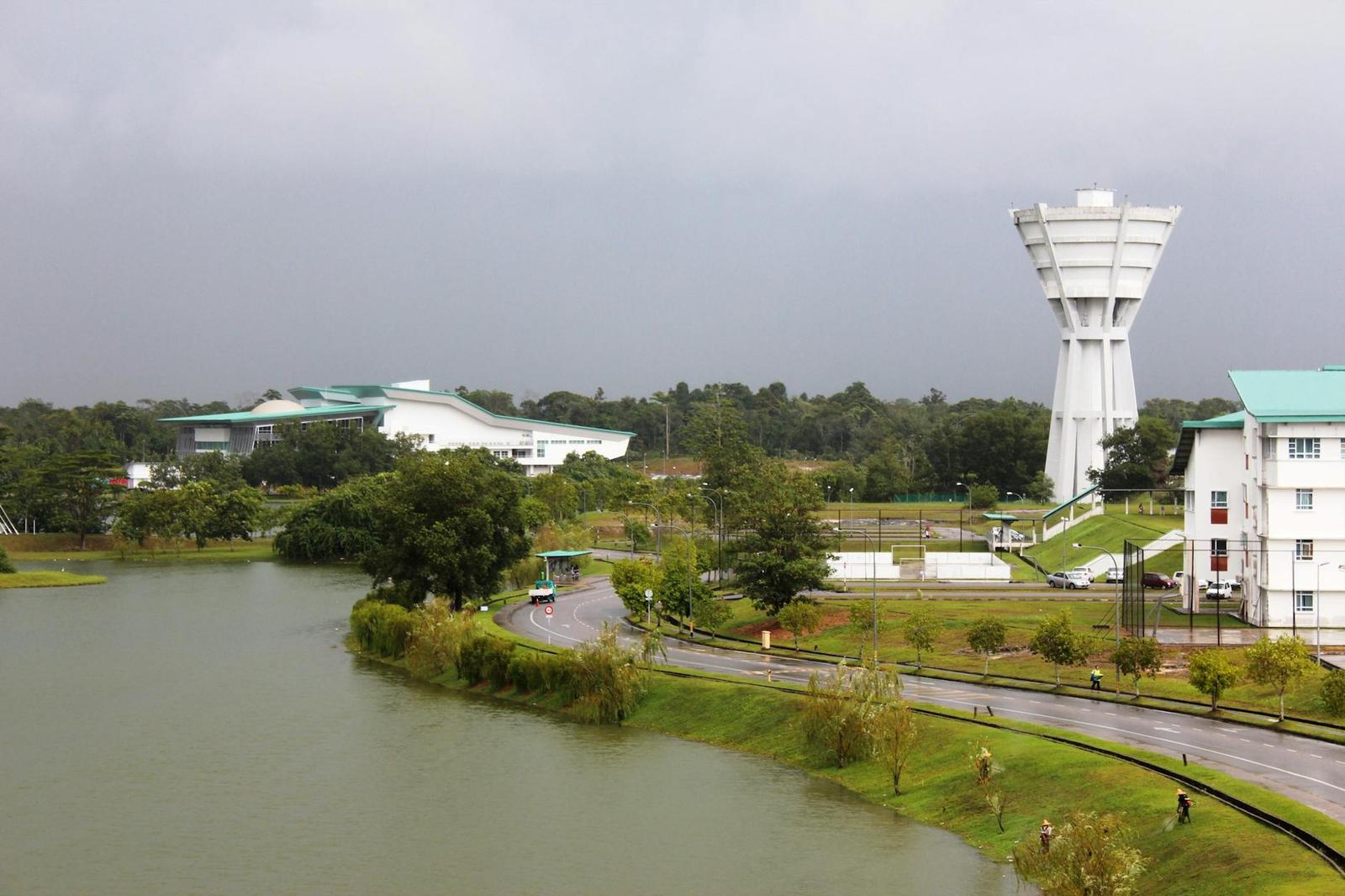 Universal Studios, Singapore + Malaysia