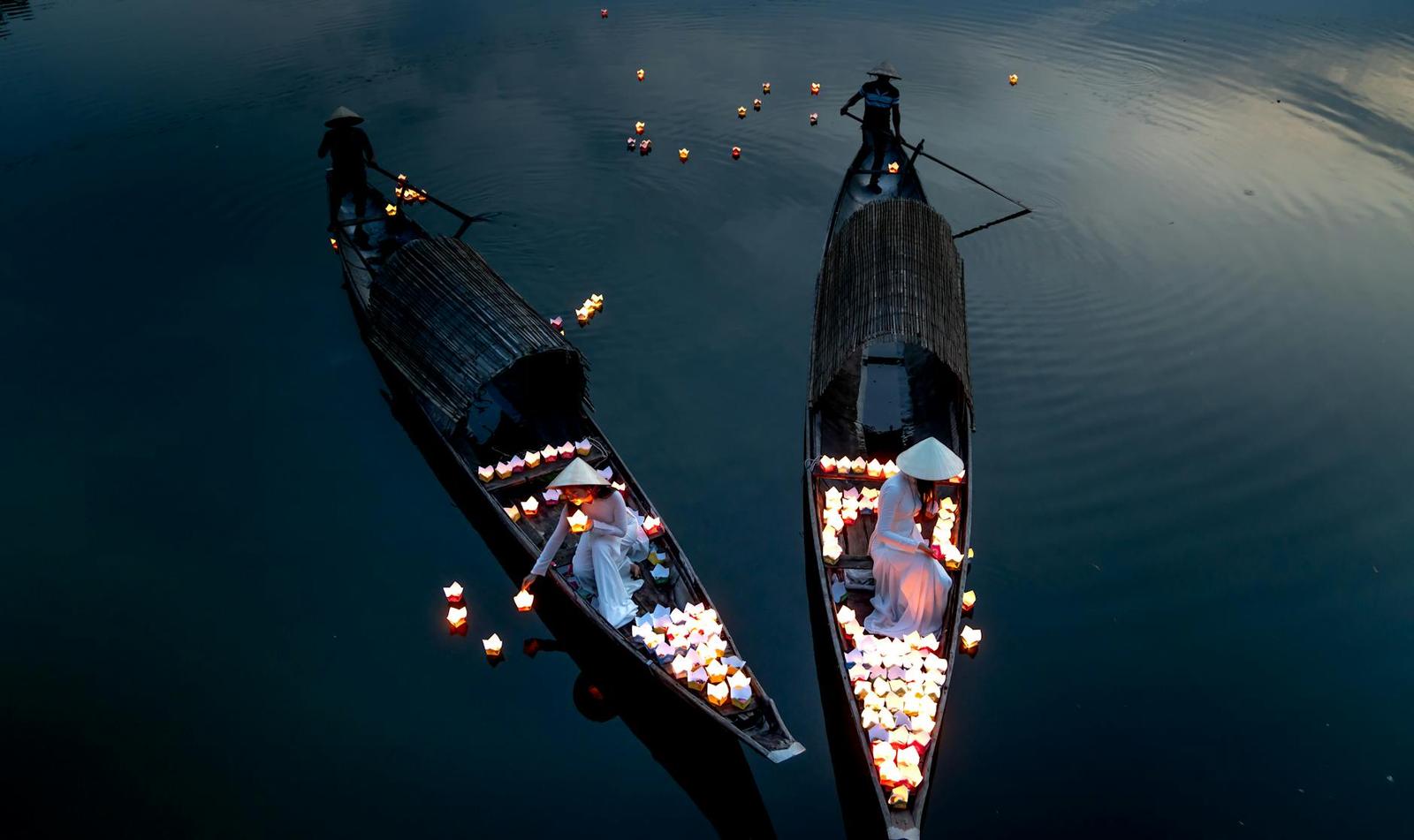Hoi An Lantern Boat, Vietnam