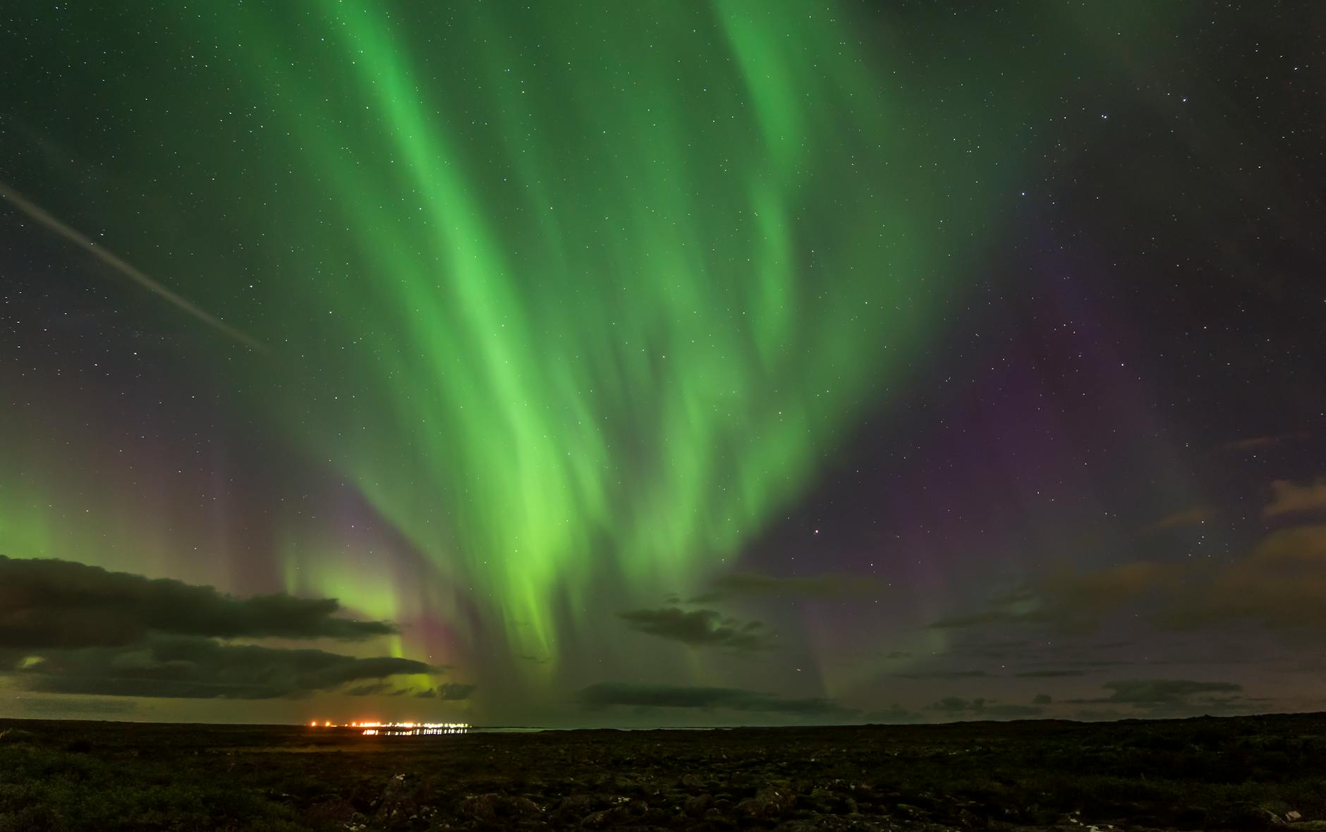 green curtain — Rovaniemi, Finland