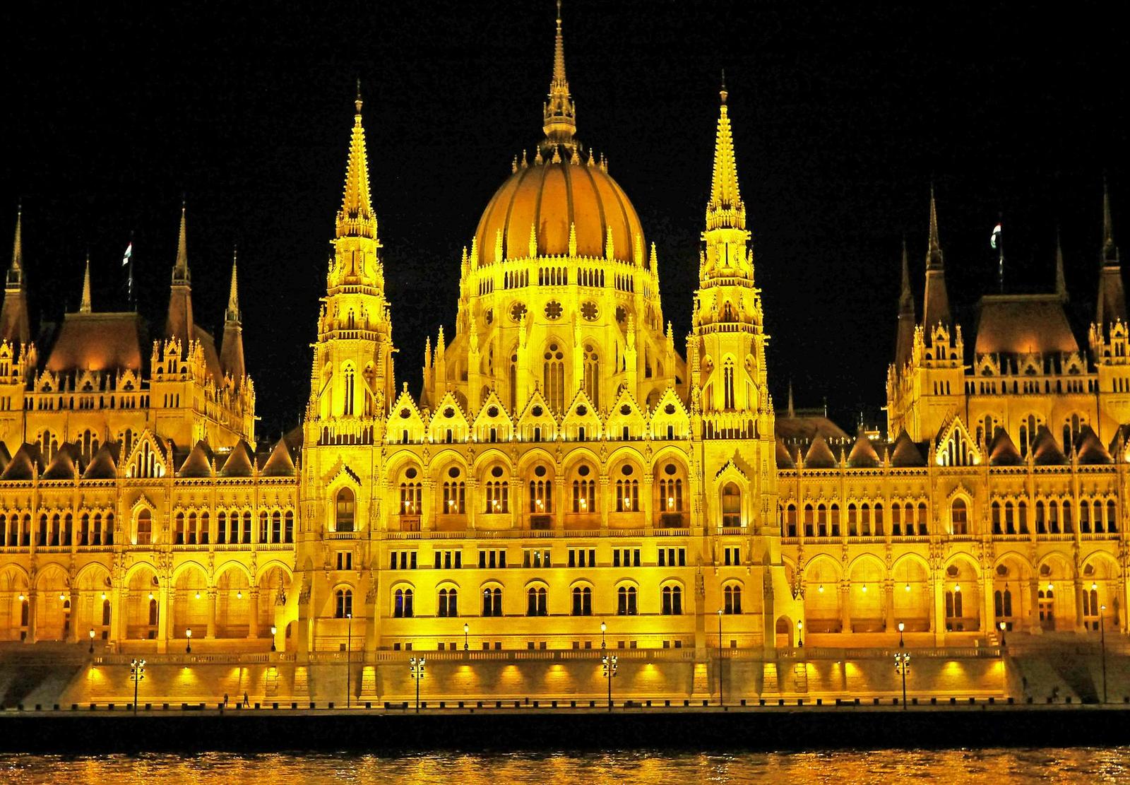 Parliament — Budapest, Czechia