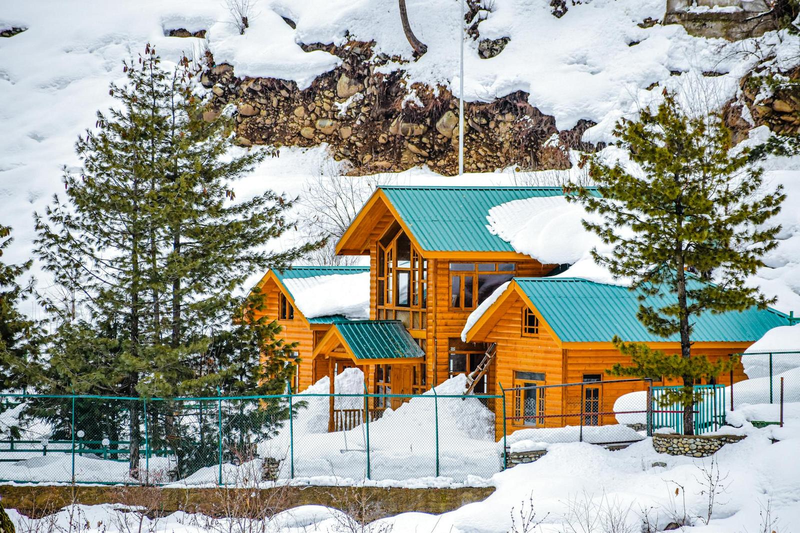 River View Resorts, Pahalgam