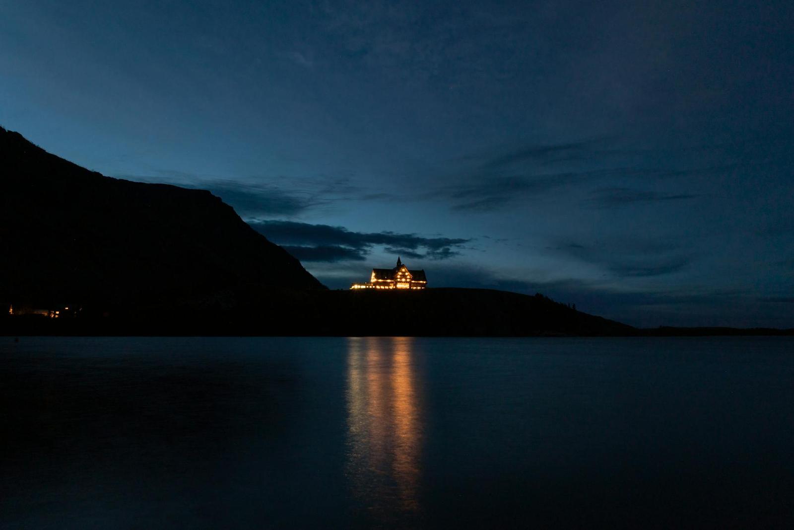 Tshangu Lake architecture at night