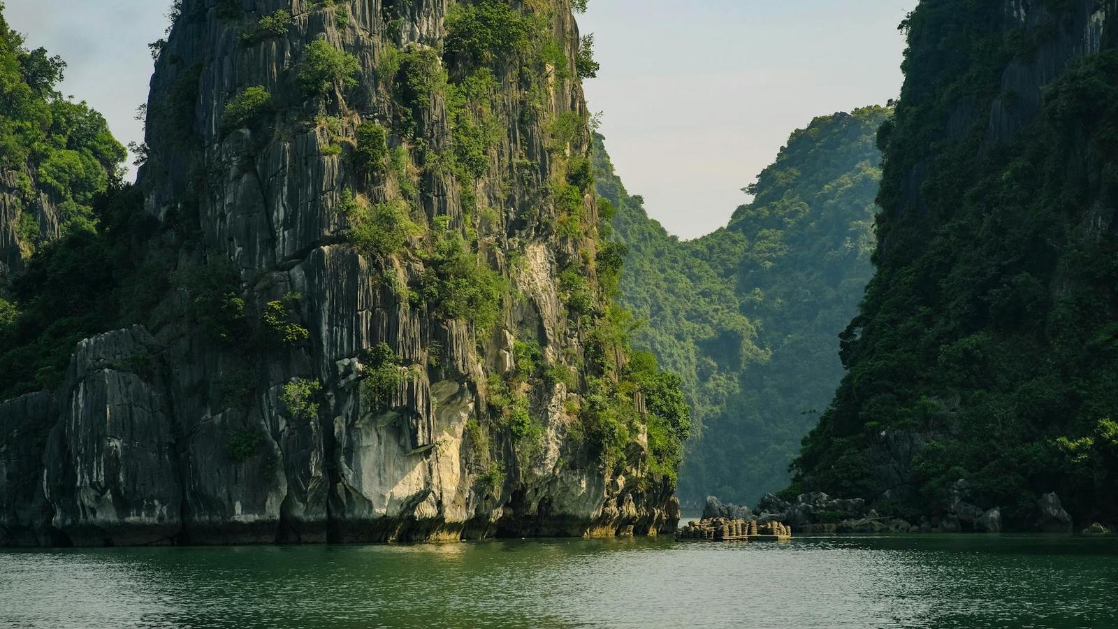 Halong Bay Hanoi City — Vietnam