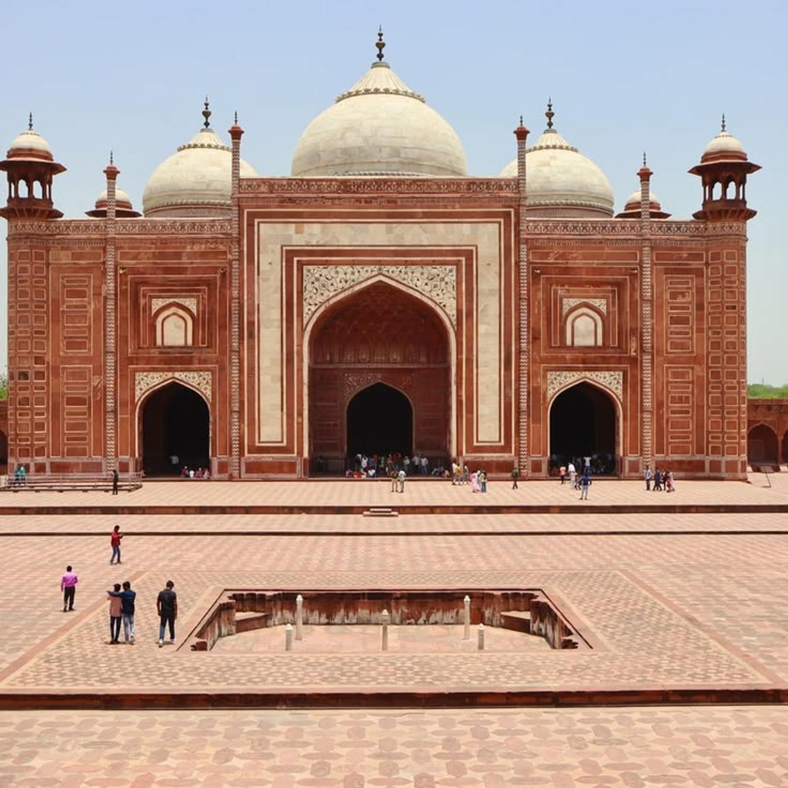 Fatehpur Sikri heritage hunt