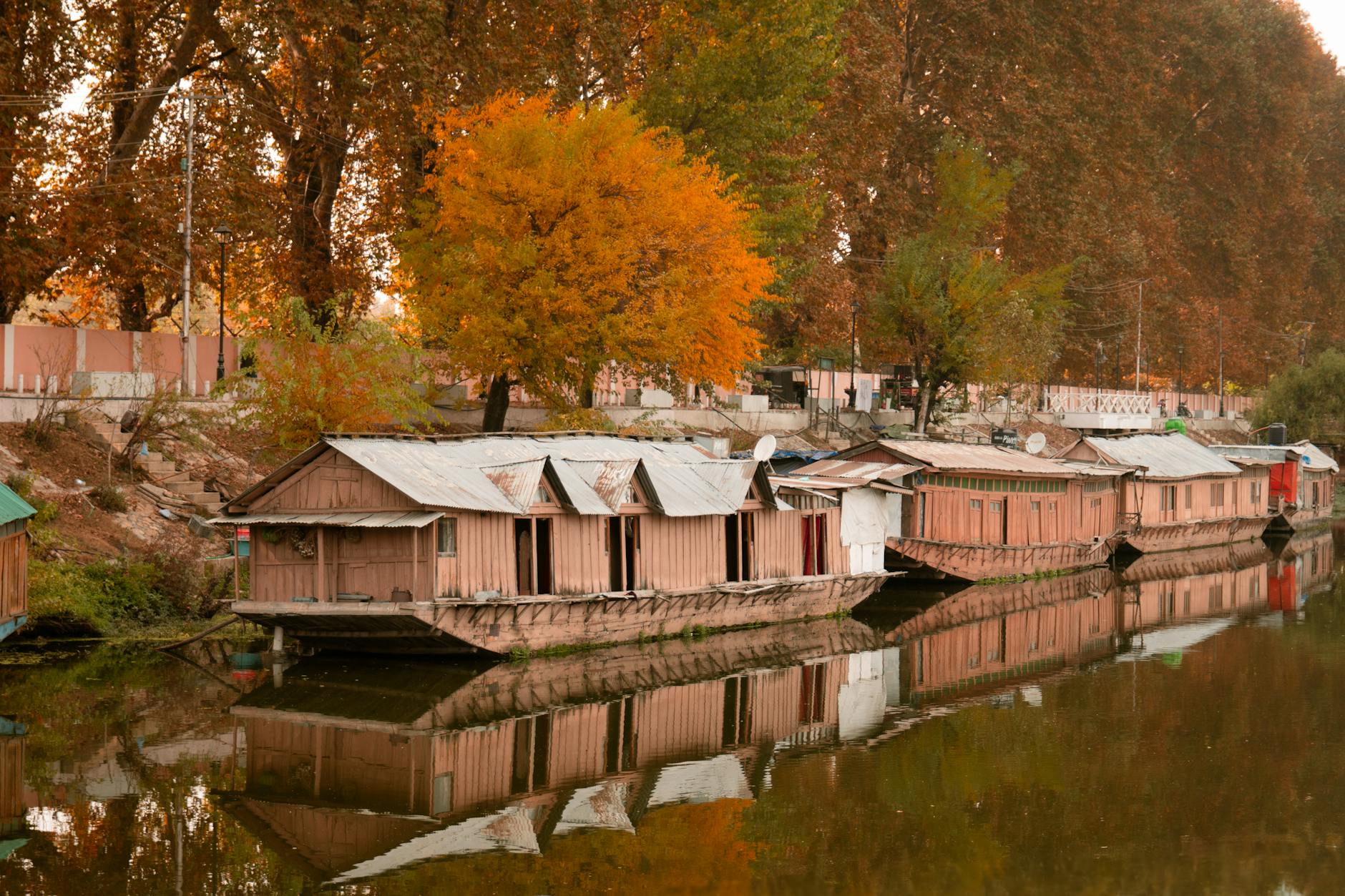 A hotel in Houseboats, India
