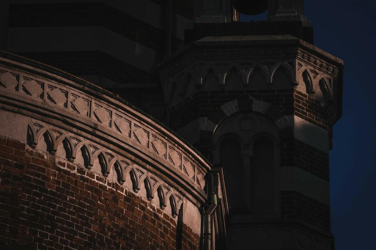 Narkanda architecture at night