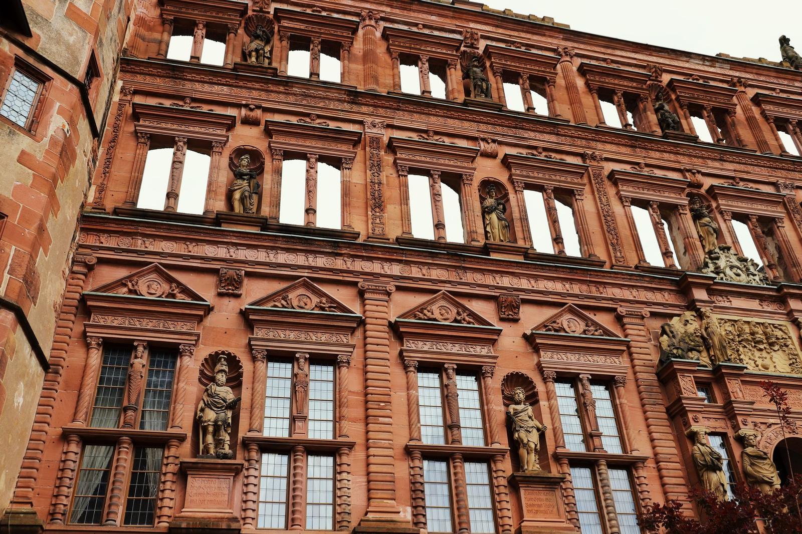 Heidelberg castle — Frankfurt, Italy